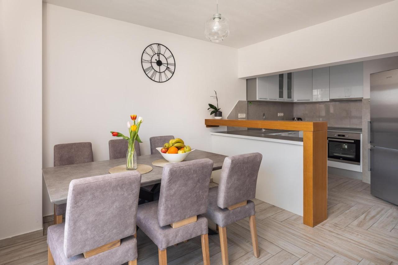 Duće Apartments Sunshine Rays מראה חיצוני תמונה