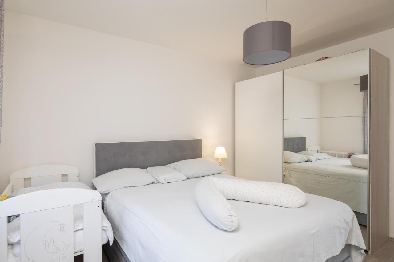 Duće Apartments Sunshine Rays מראה חיצוני תמונה