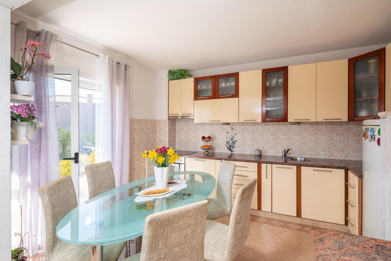 Duće Apartments Sunshine Rays מראה חיצוני תמונה